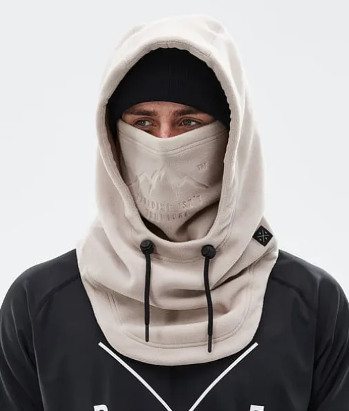 cozy_hood_ii_2-1.webp Cozy Hood II