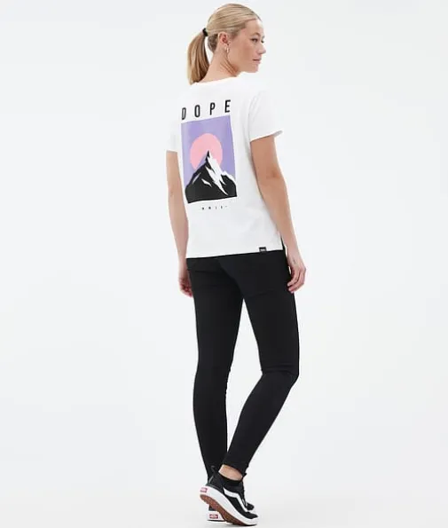 standard_w_3.webp Standard W